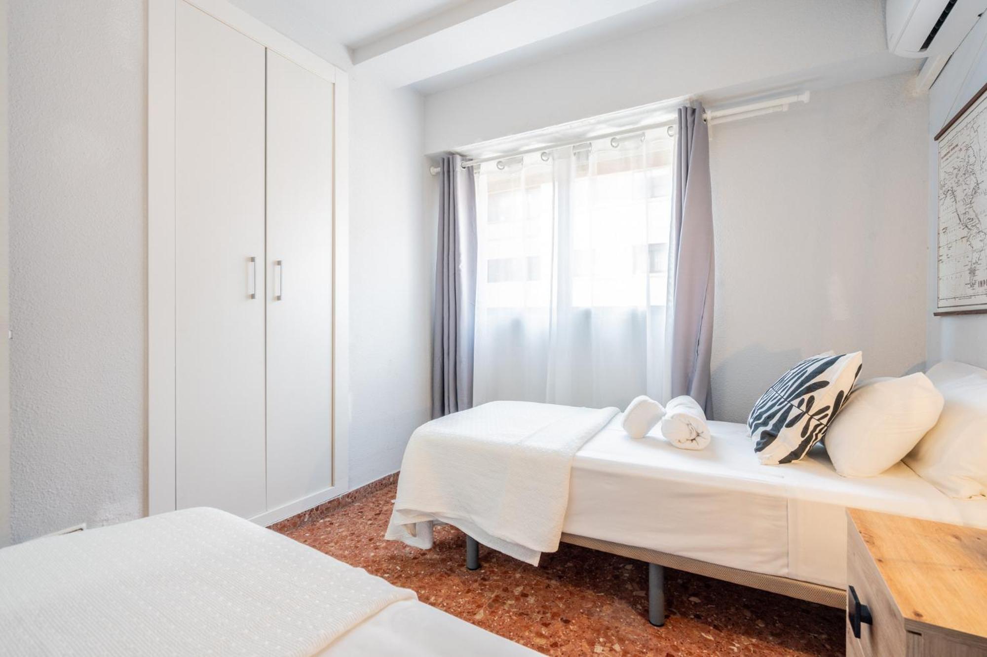 Apartamento Familiar En Avenida Del Puerto 발렌시아 외부 사진